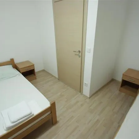 Appartamento In 5529 Crikvenica