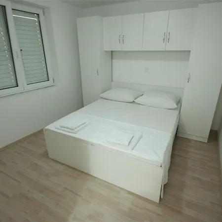 Appartamento In 5529 Crikvenica